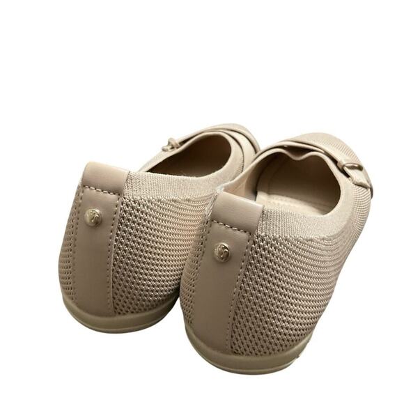 Gloria Vanderbilt Women's Shoes Tan Size 10 NIB - Picture 2 of 4